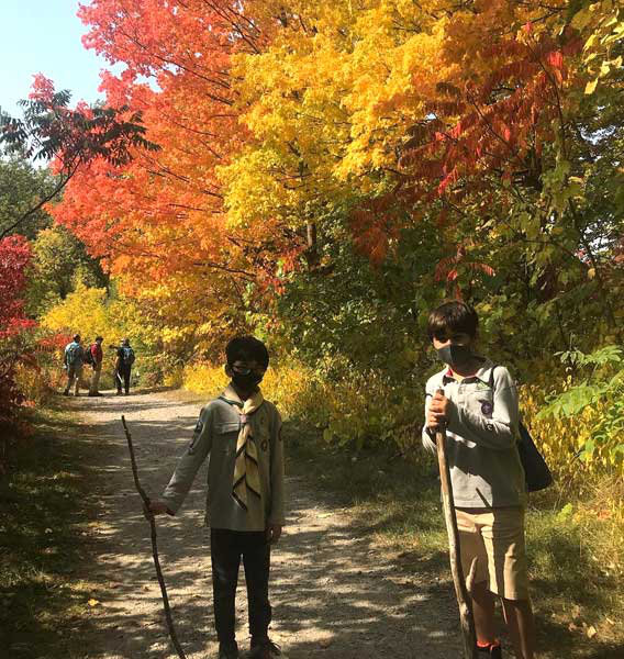 The 392 Thornhill Muslim Scouts are walking a trail and enjoying the beautiful fall colours.