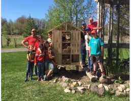 Building Pollinator Insect Hotels